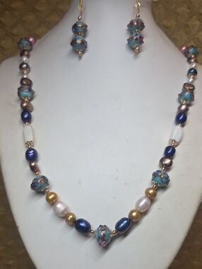 Turqouise Wedding Cake Lampwork Glass, Pearl & Shell Necklace Earring Gold Tone